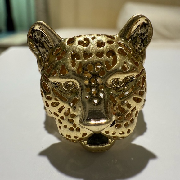 Kendra Scott Maura Jag Gold Ring - Picture 2 of 10